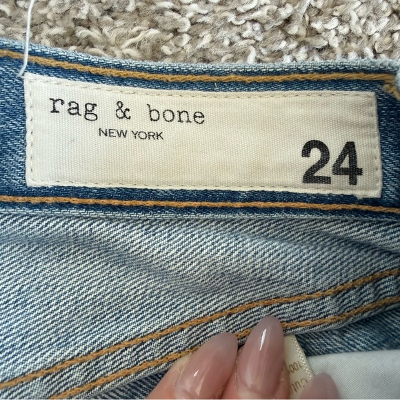 RAG & BONE | High Rise Ankle Skinny Jean in Helena - Size 24 - Picture 9 of 16
